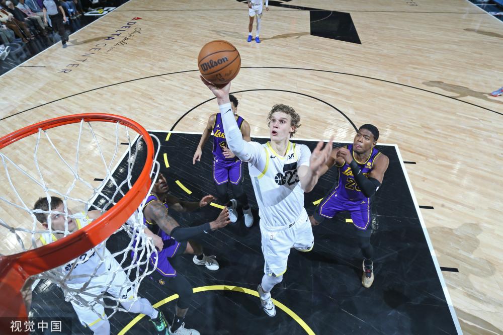 在球迷们翘 在球迷们翘