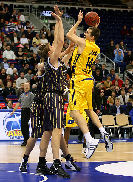 尤其是在中 尤其是在中