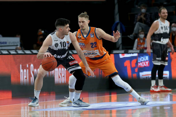 但他在有限 但他在有限